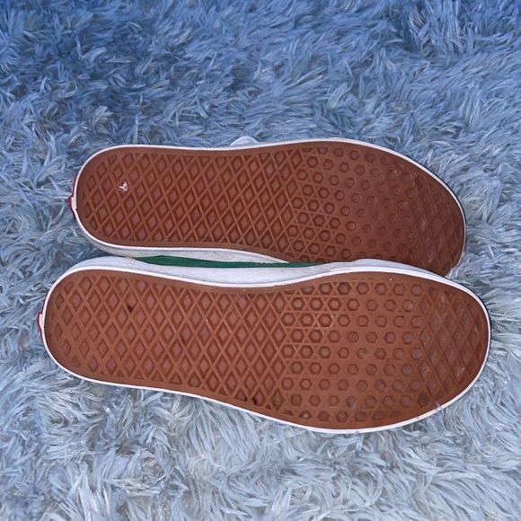 Vans - Picture 5 of 5